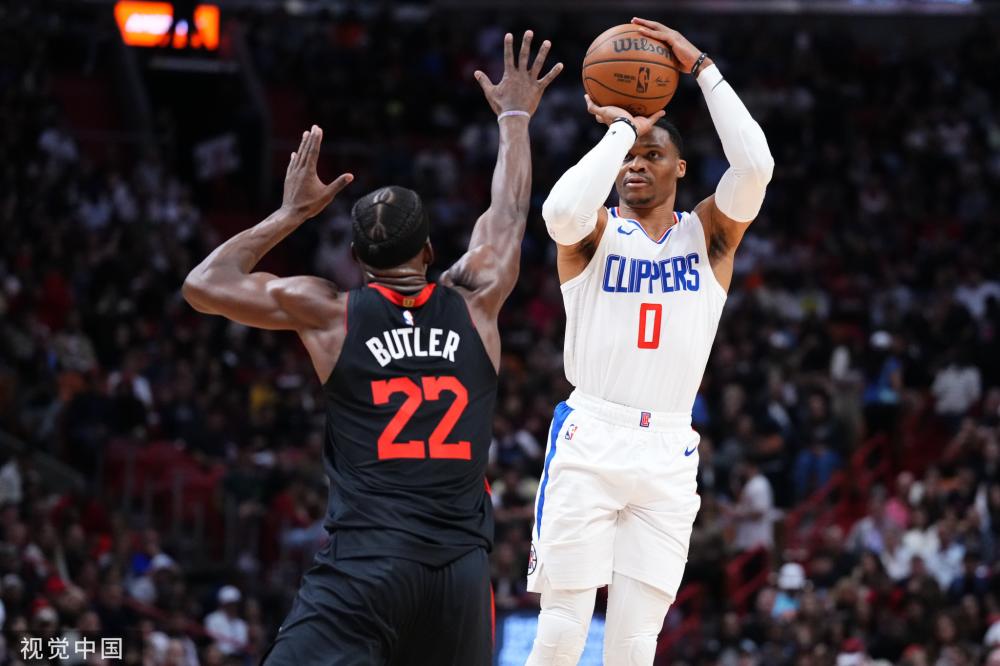 尤其是在巴 尤其是在巴