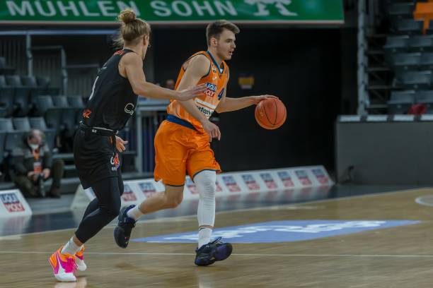 但到了赛季 但到了赛季